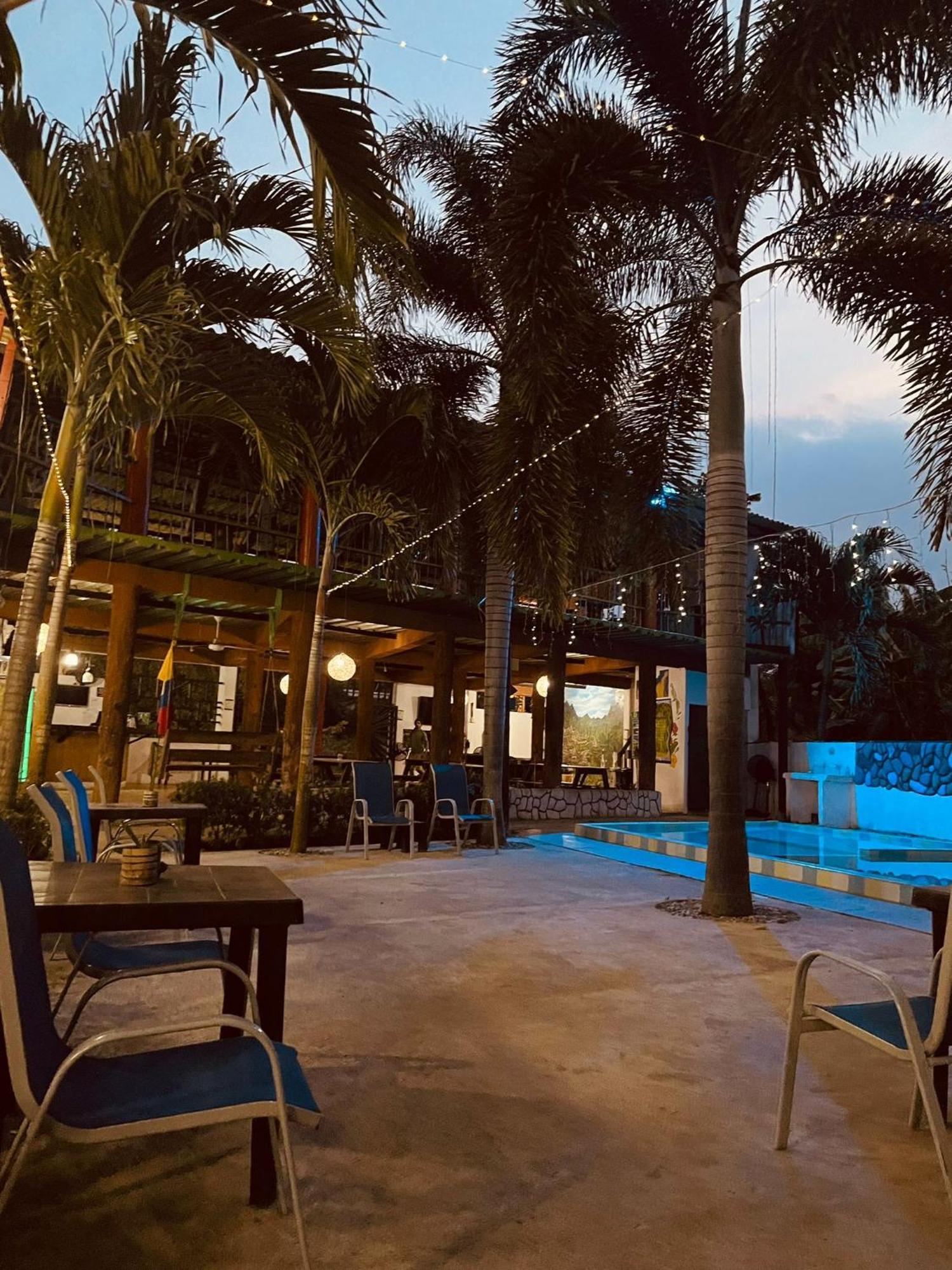 Hostal Luz De Luna Palomino Ngoại thất bức ảnh
