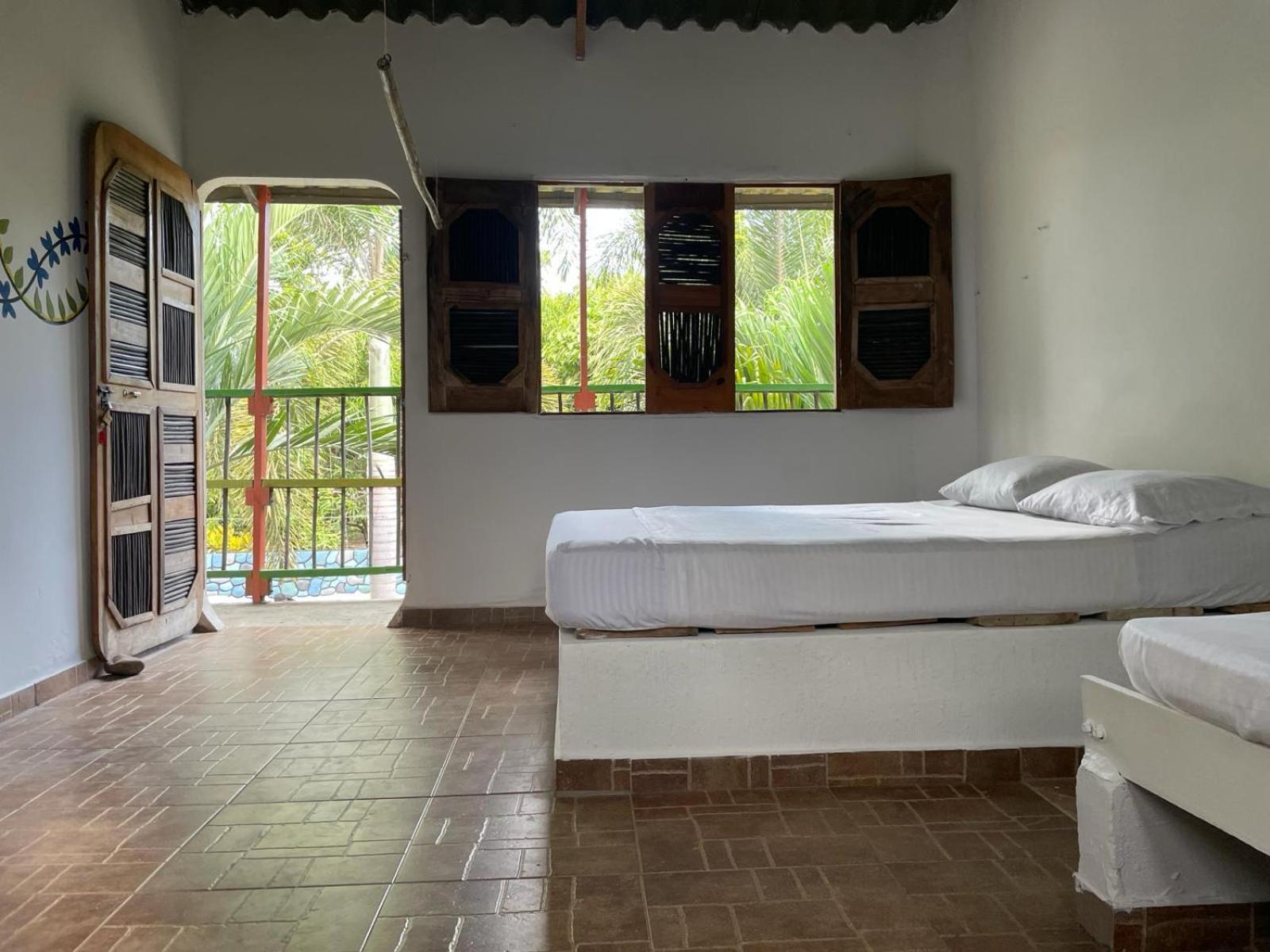 Hostal Luz De Luna Palomino Ngoại thất bức ảnh