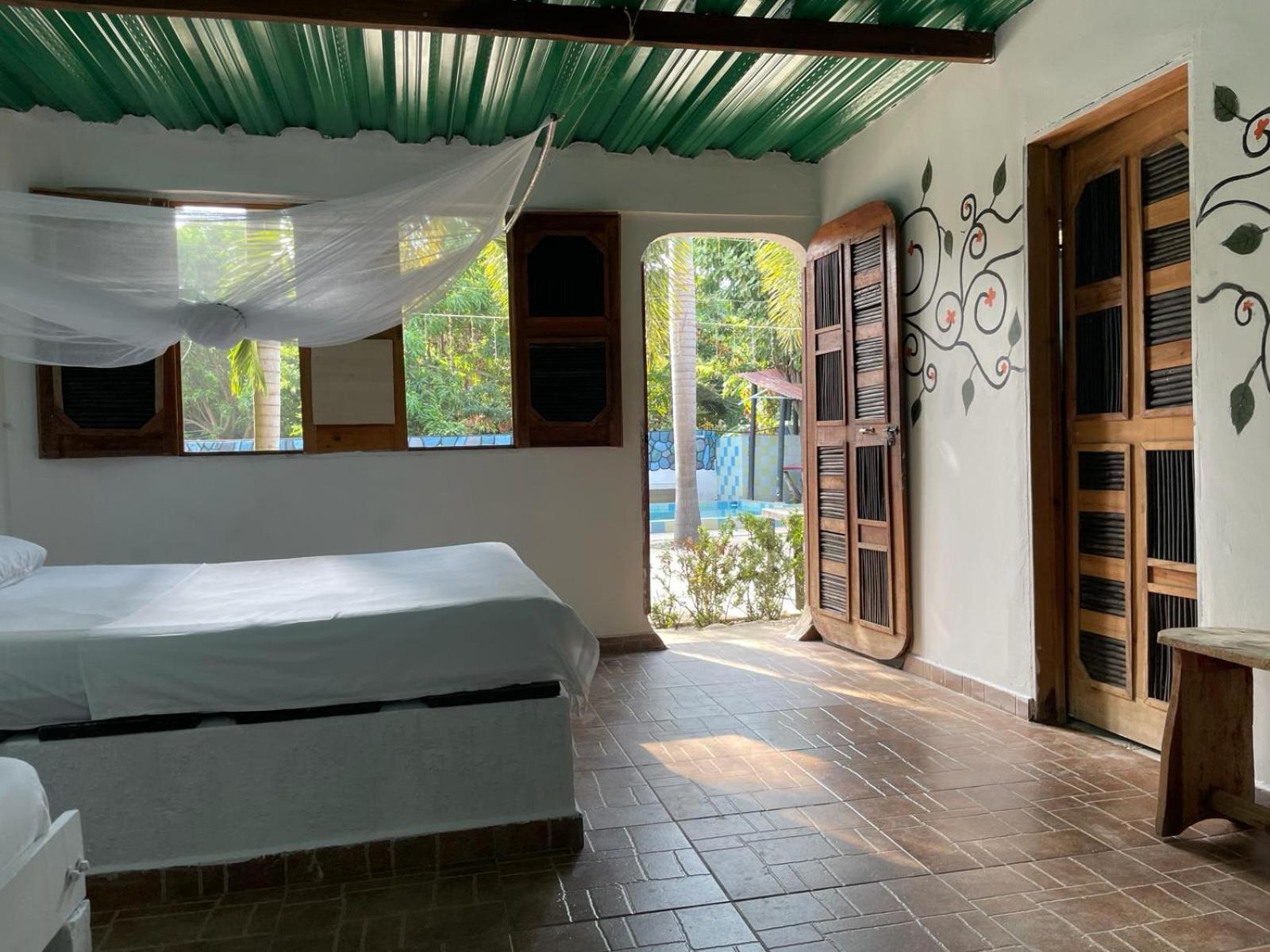 Hostal Luz De Luna Palomino Ngoại thất bức ảnh