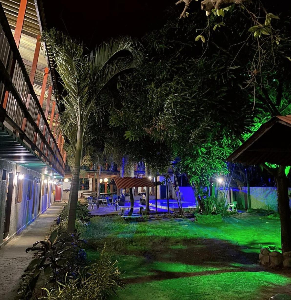 Hostal Luz De Luna Palomino Ngoại thất bức ảnh